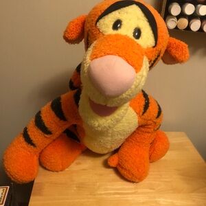 NWOT Vintage Extra Large My Talking Tigger